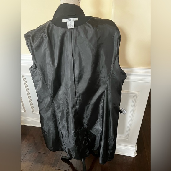 H&M, Single Breasted 3/4 Length Black Tailored Classic Topper/Blazer. - Picture 11 of 15